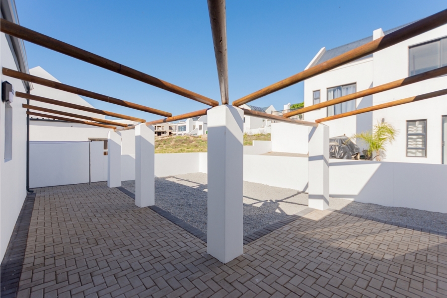 4 Bedroom Property for Sale in Da Gama Bay Western Cape